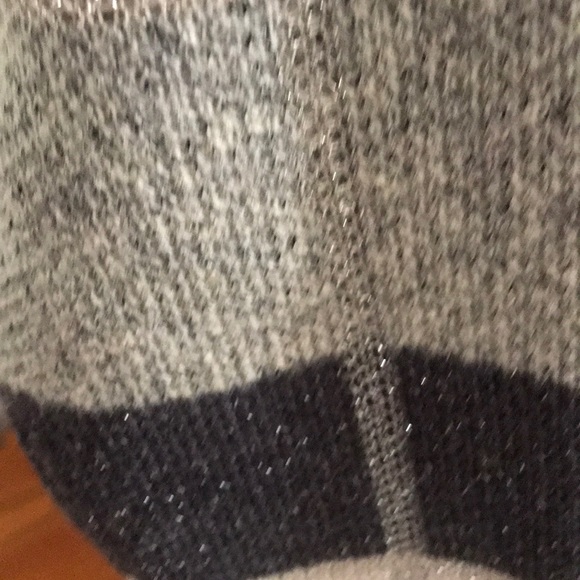 Sweater - Picture 2 of 5